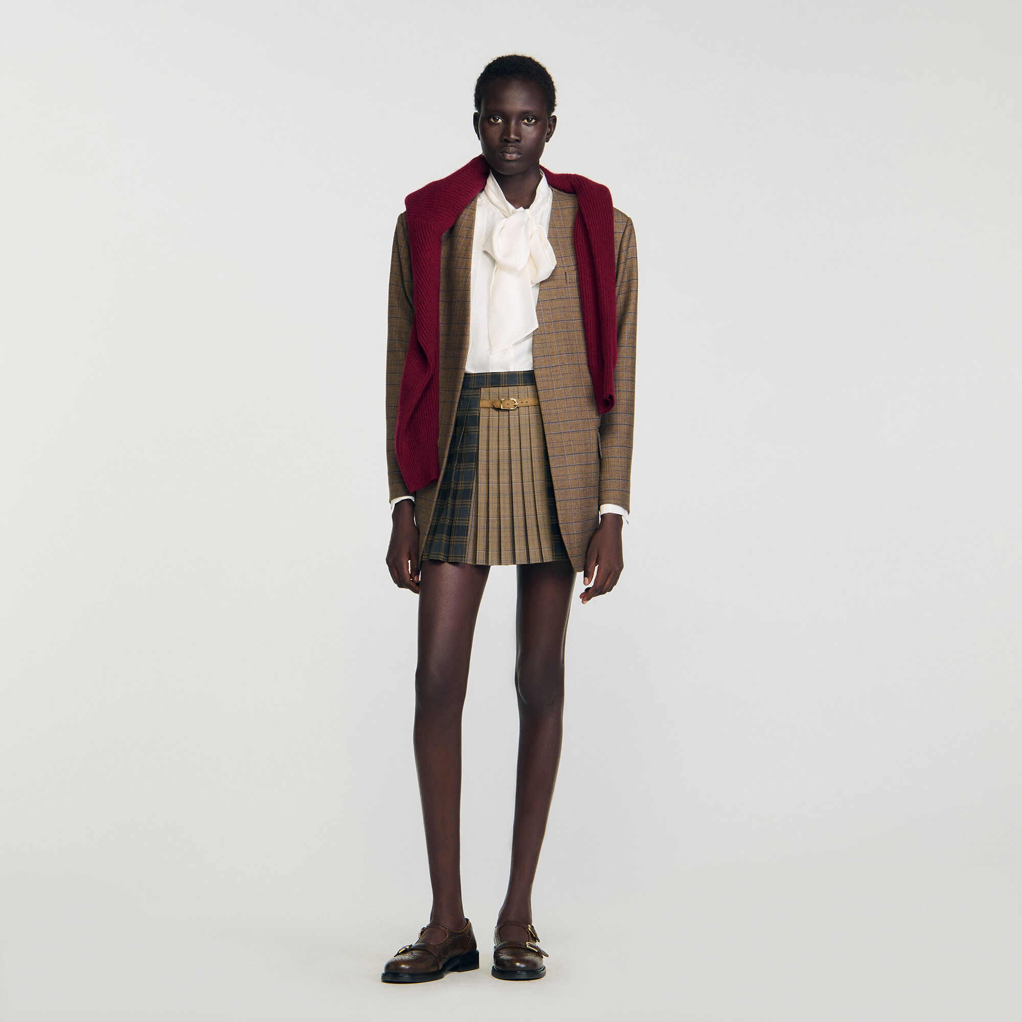 Short checked pleated skirt