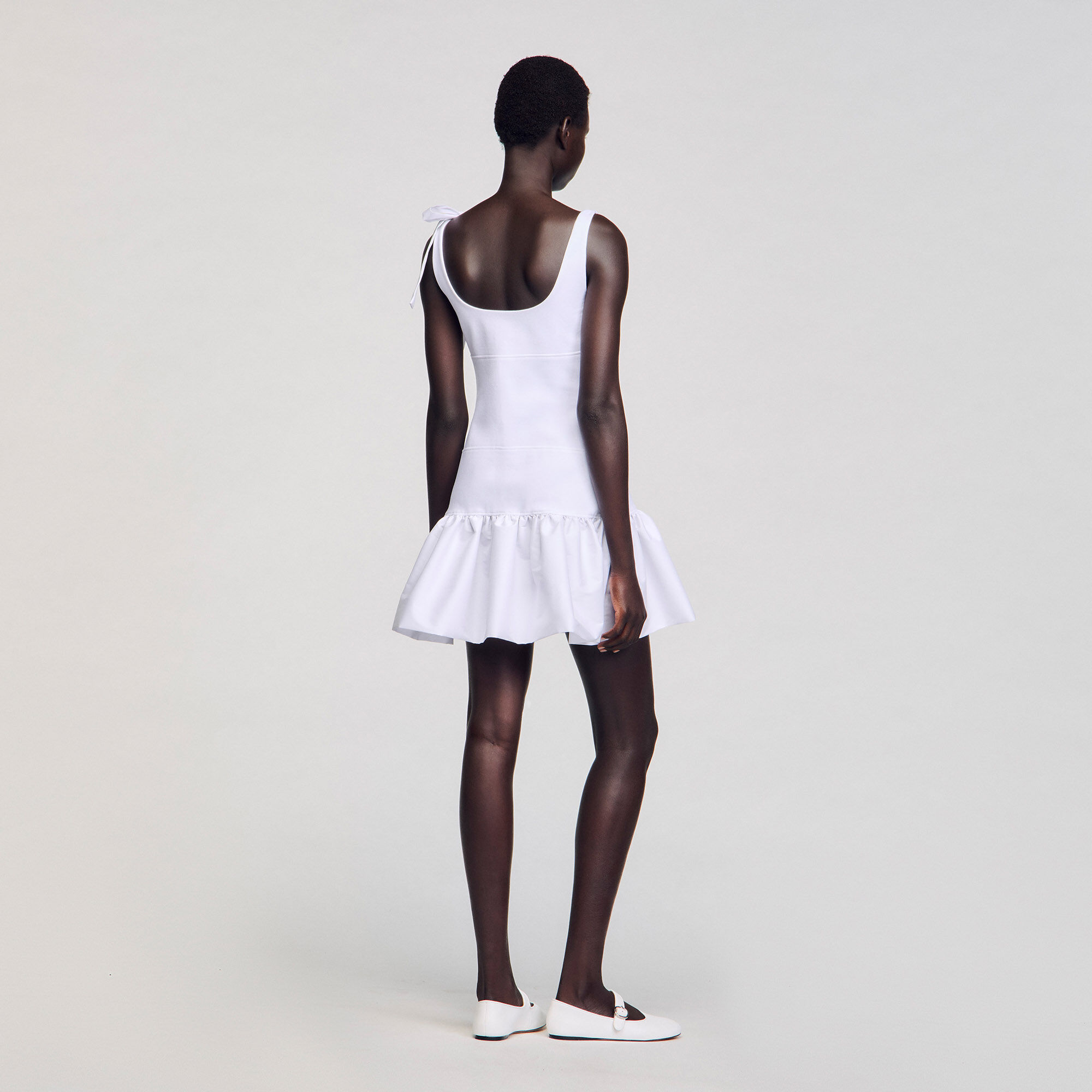 Dual-material short dress