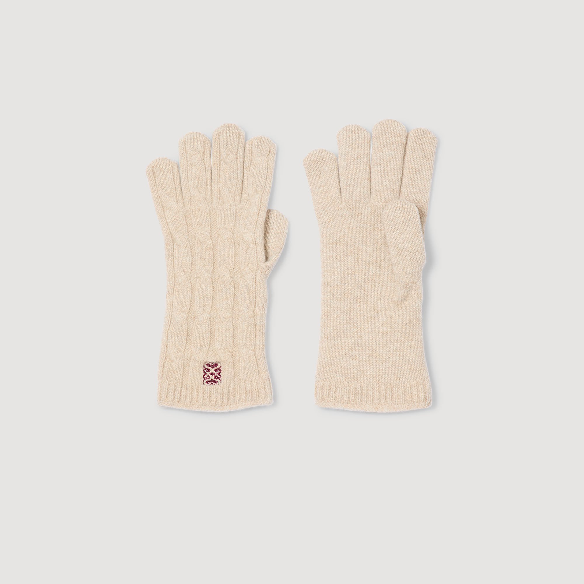 Cable knit gloves