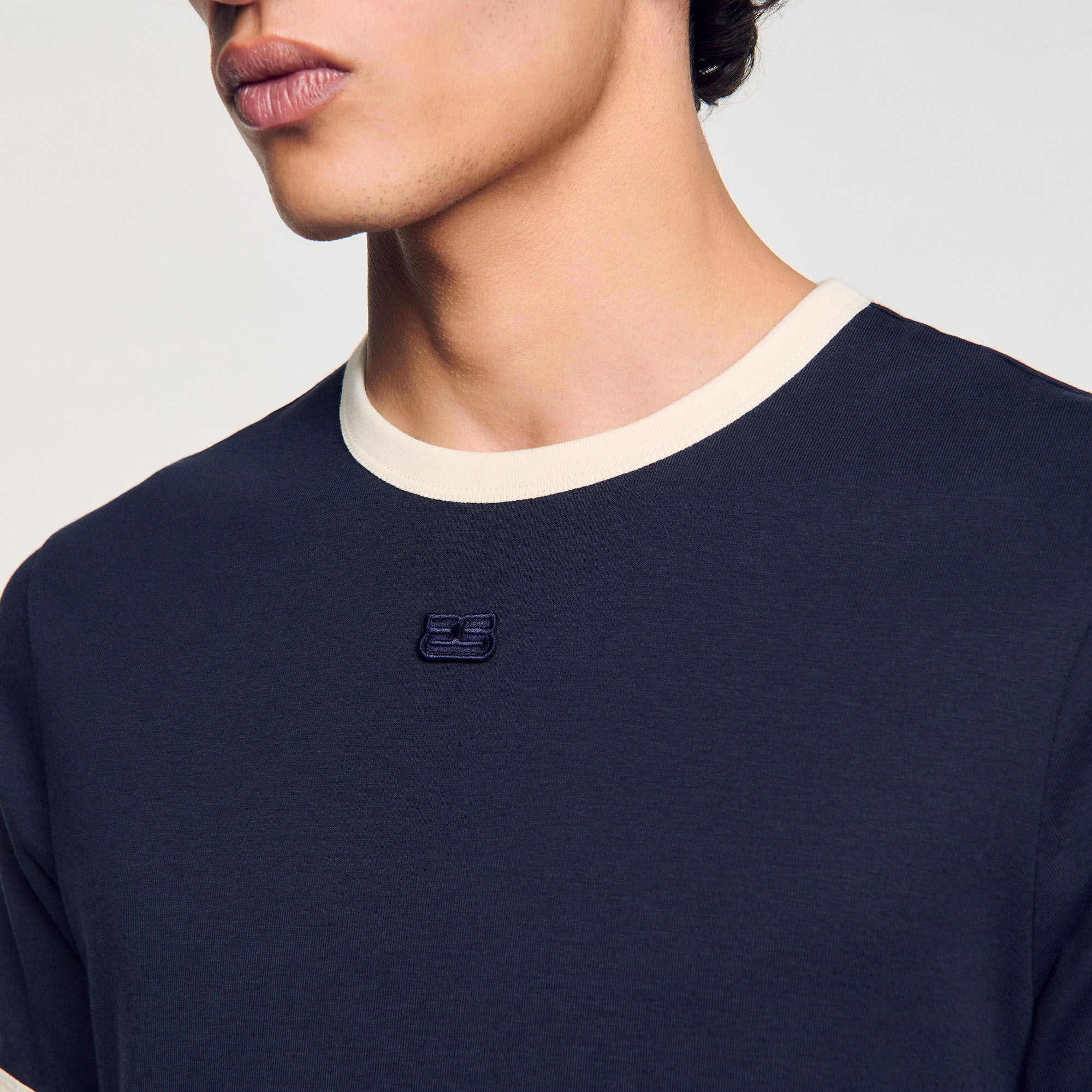 Two-tone patch T-shirt