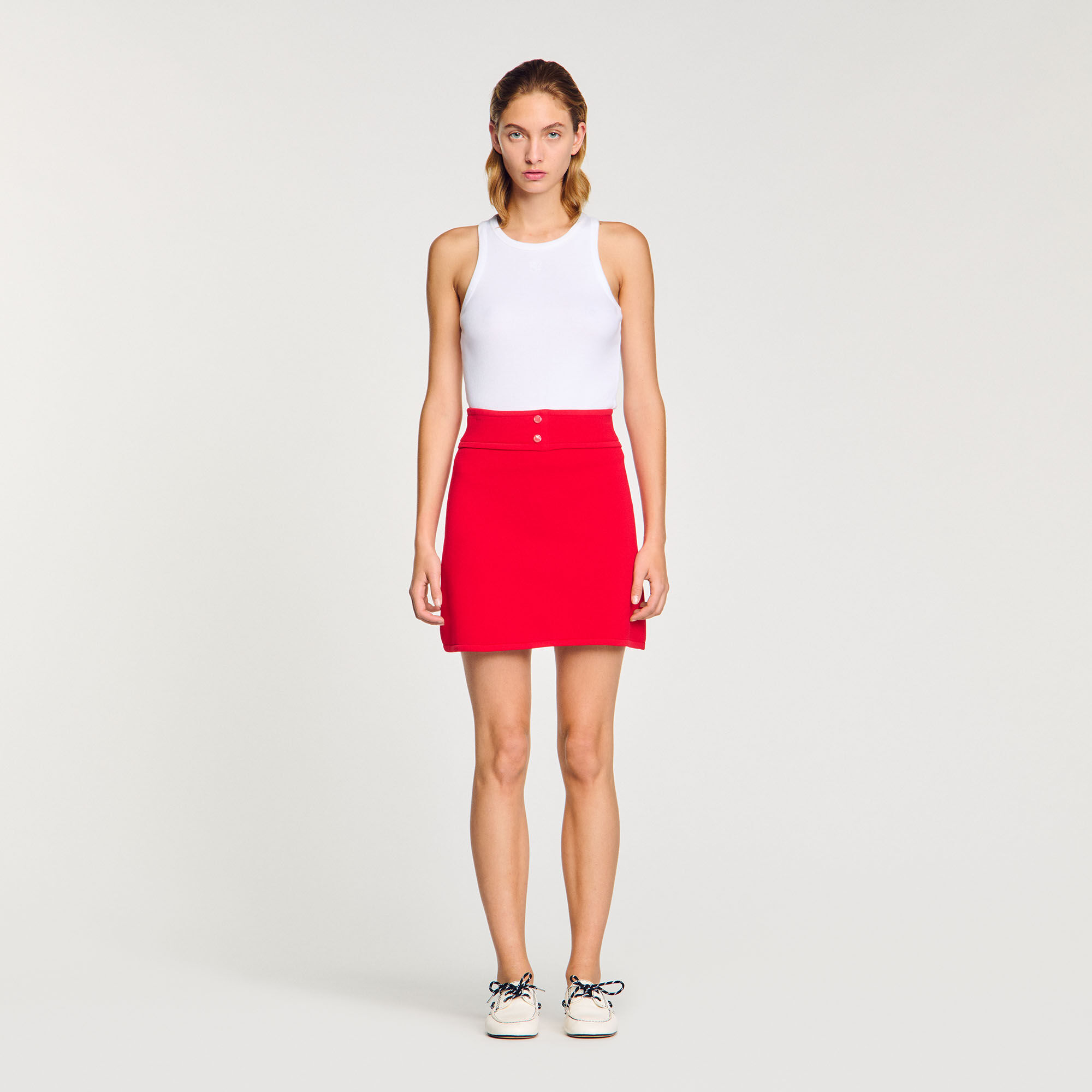Short knit skirt