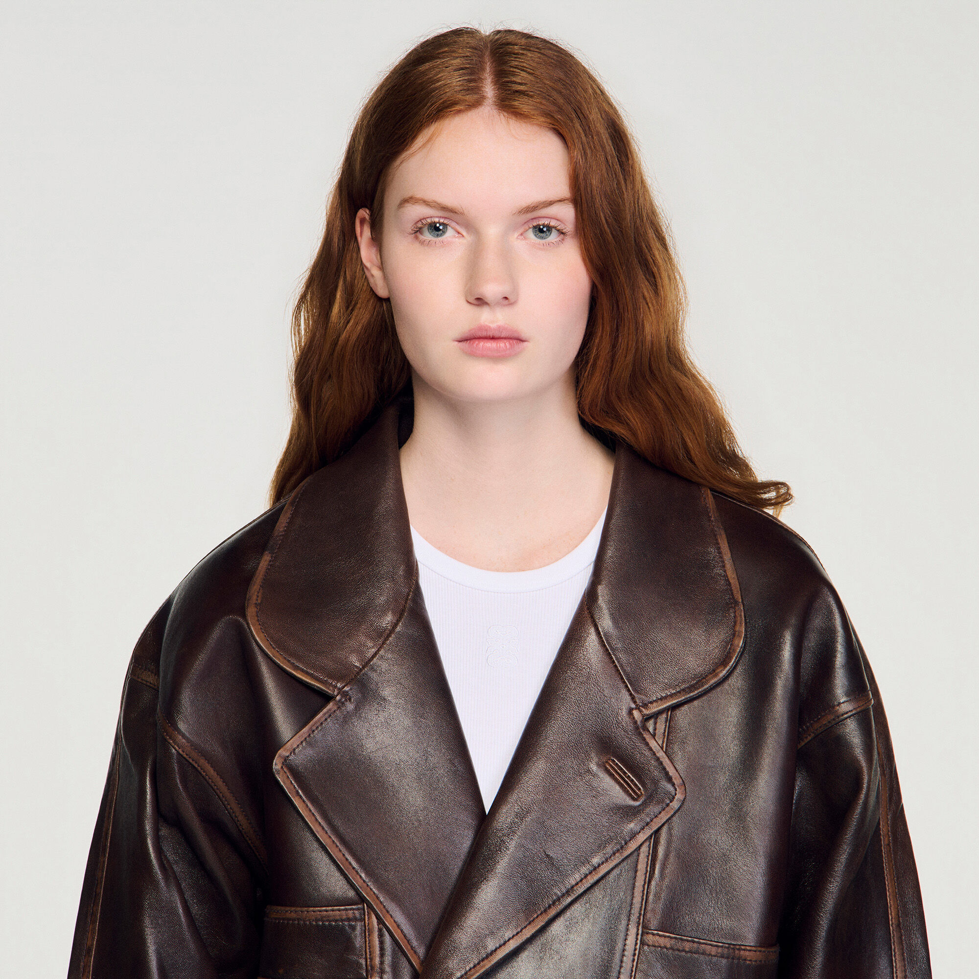 Oversized leather jacket brown For Women | Sandro Paris