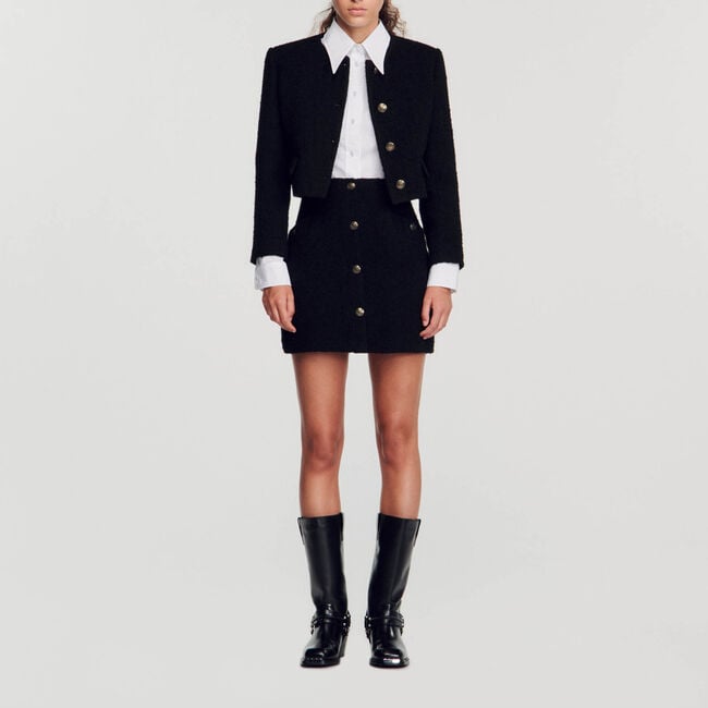 Short skirt with buttons