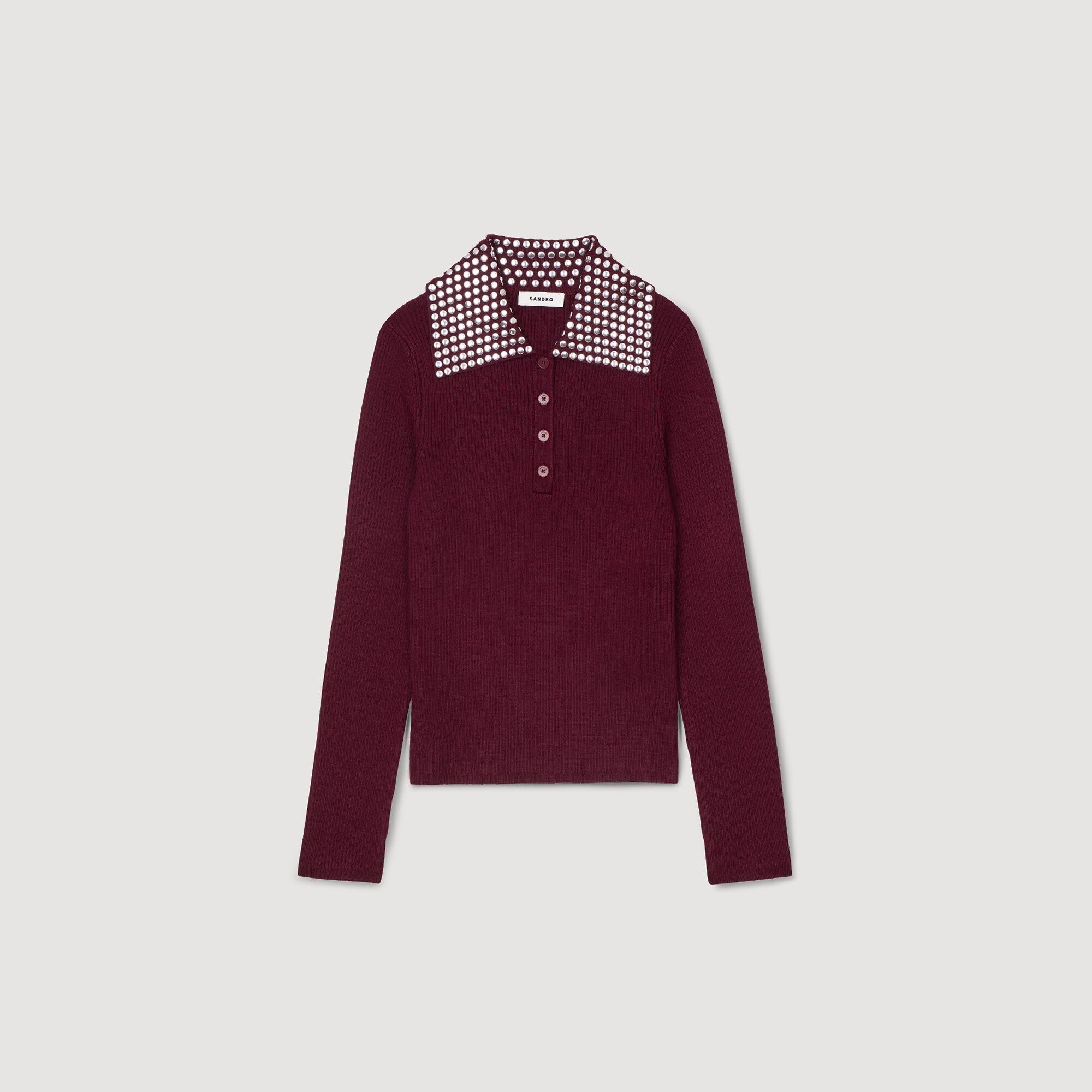 Jumper with metal stud collar