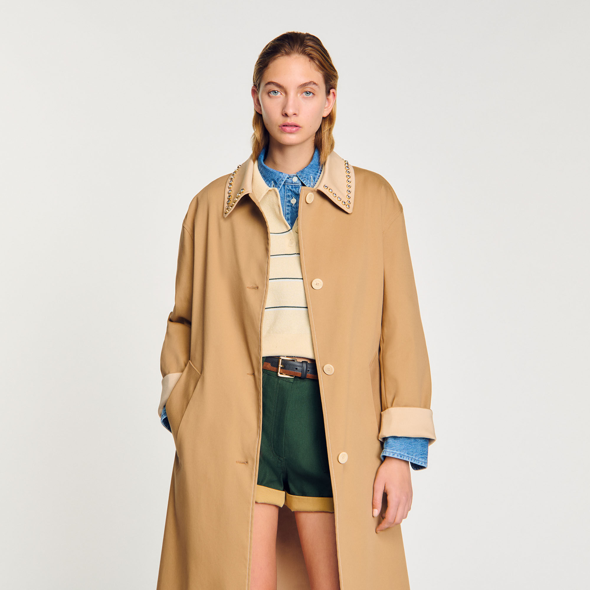 Trench coat with rhinestone collar