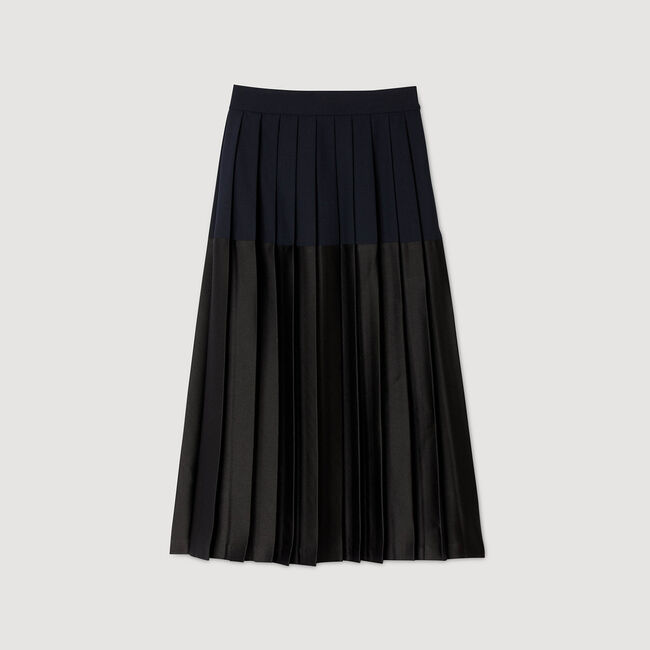 Long pleated skirt