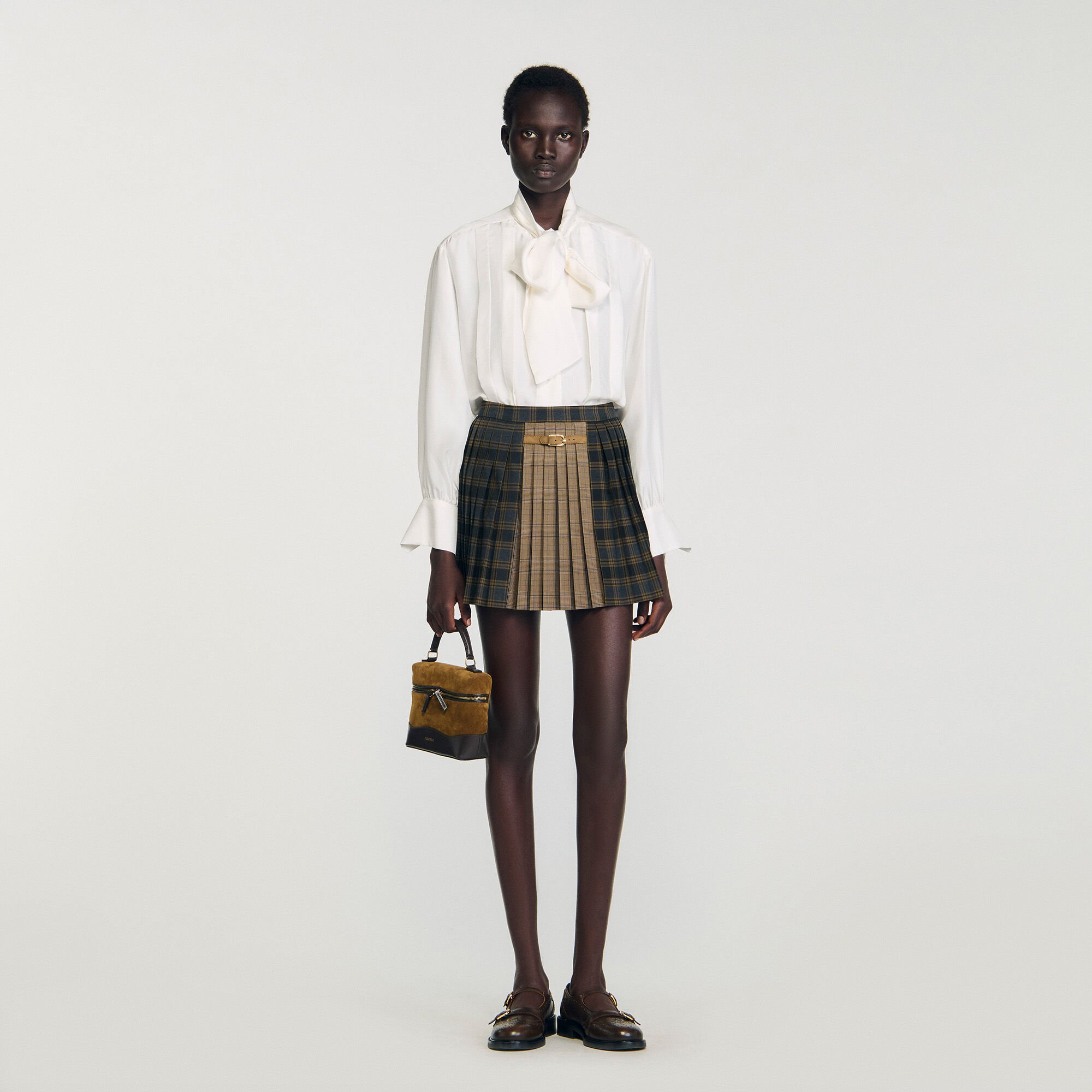 Short checked pleated skirt