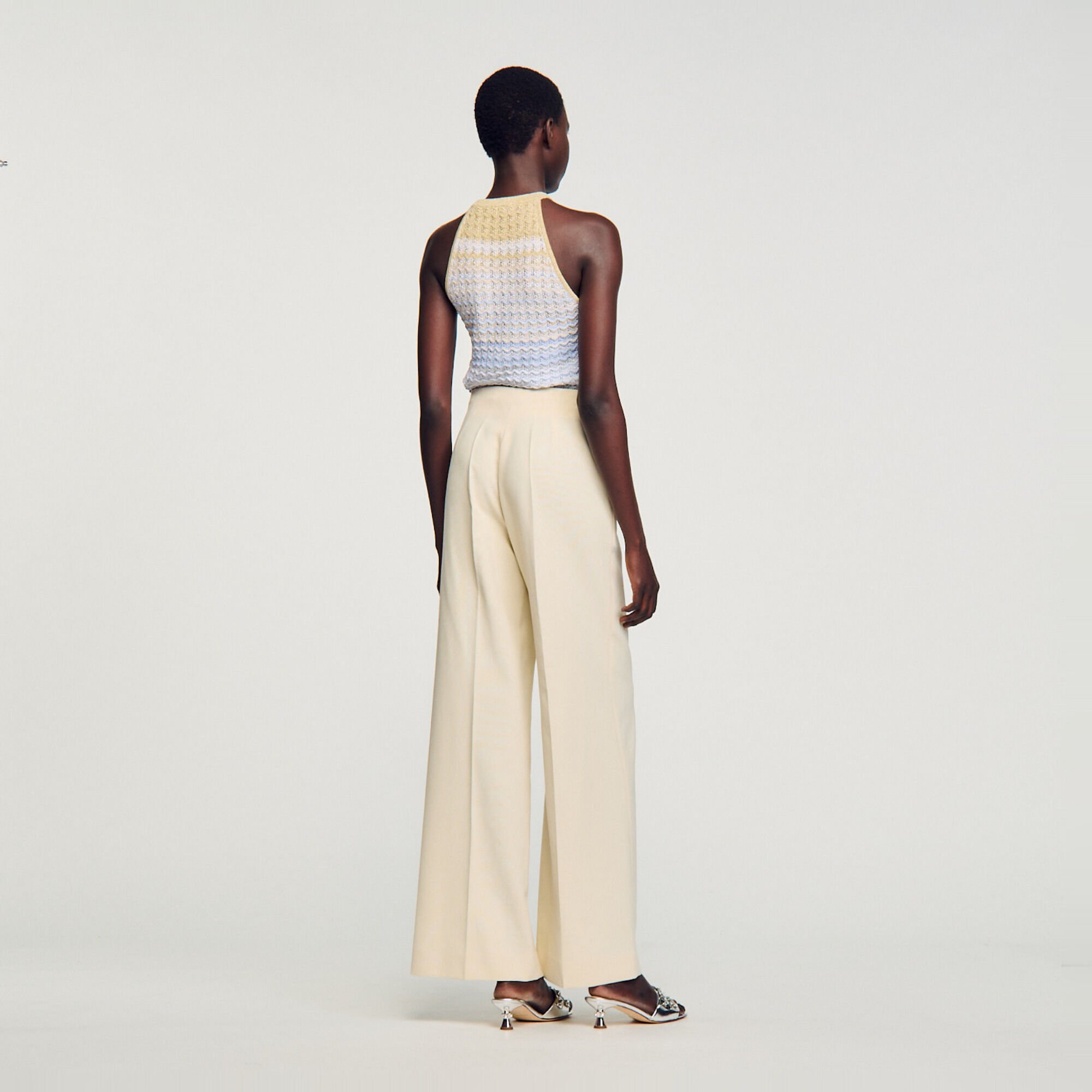 Wide-leg trousers with darts