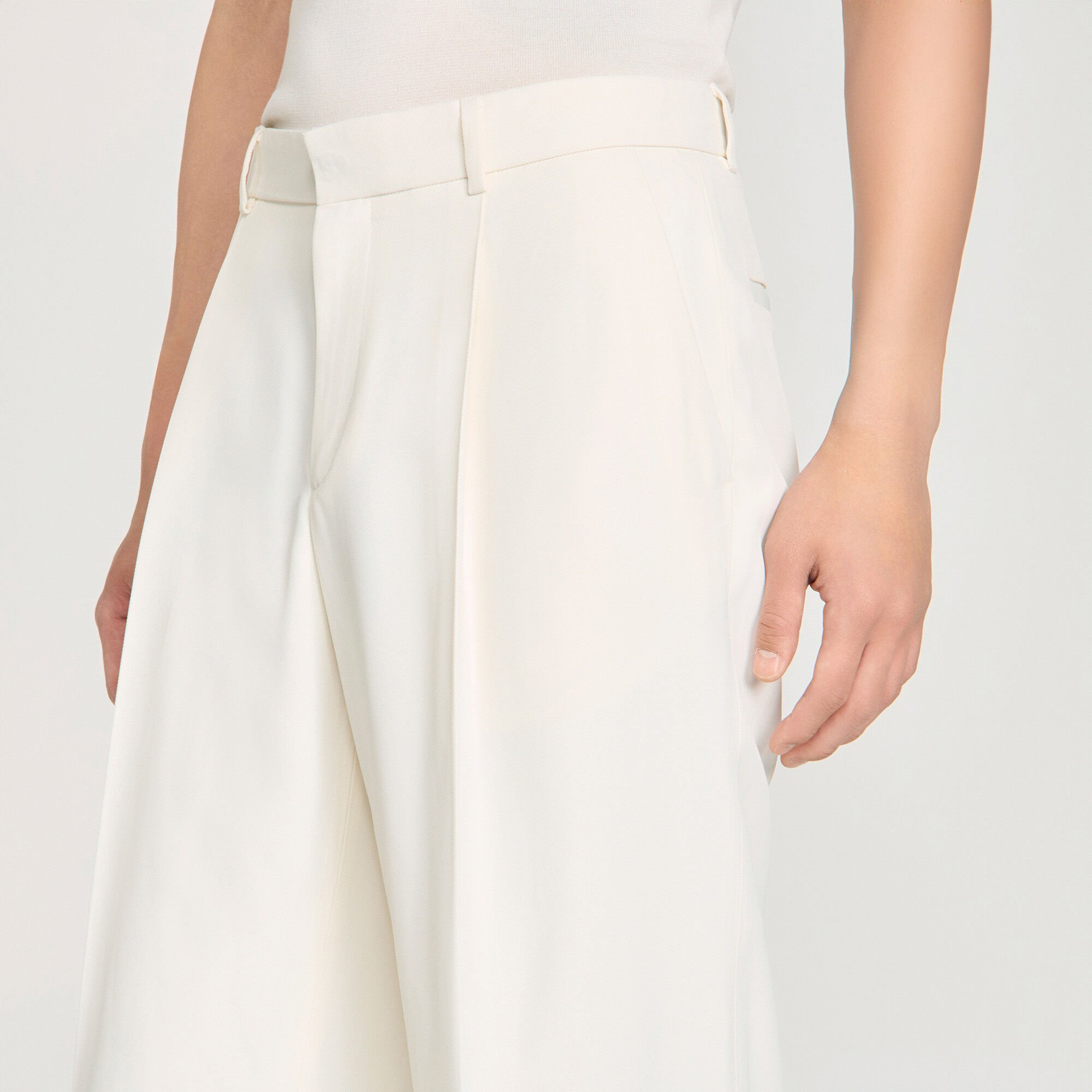 Wide-leg fluid viscose trousers