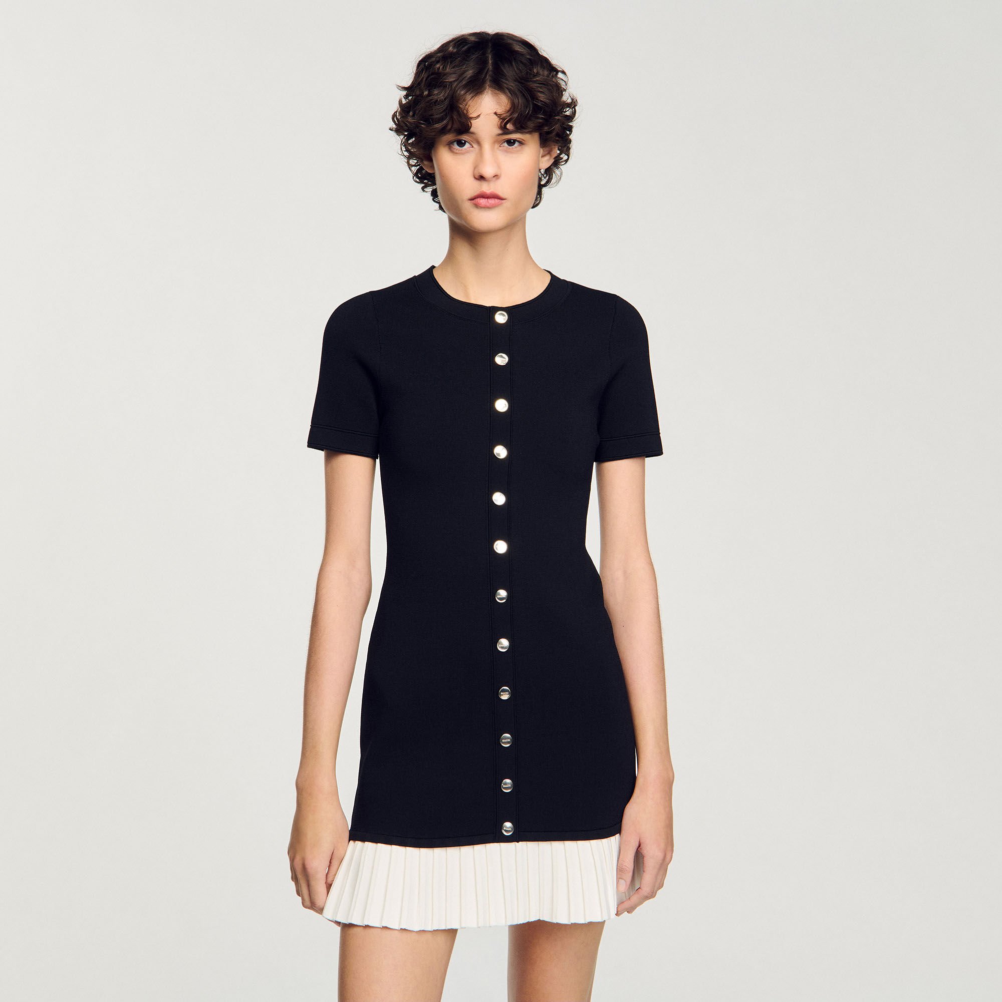 Short knit dress with ruffle