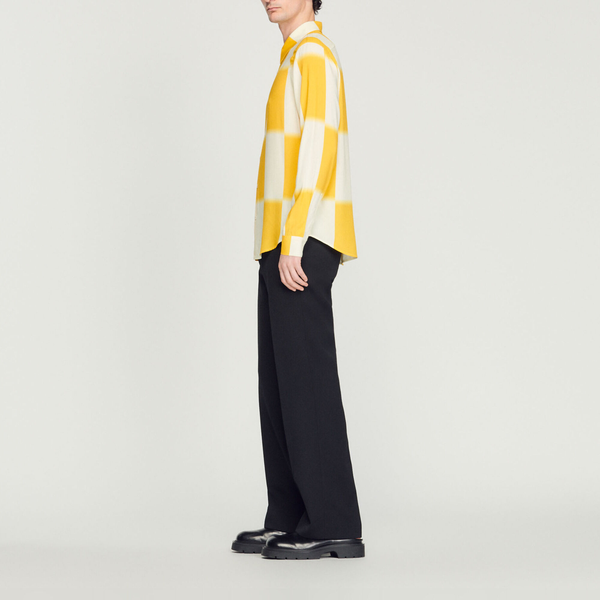 Flowing shirt with check print