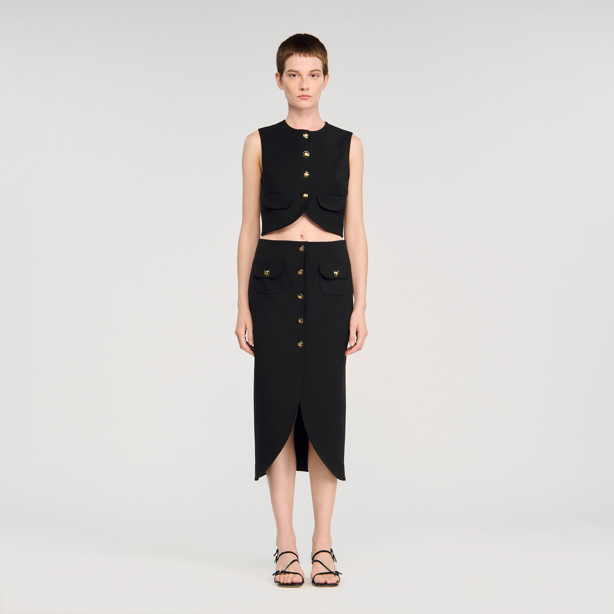 Buttoned midi skirt