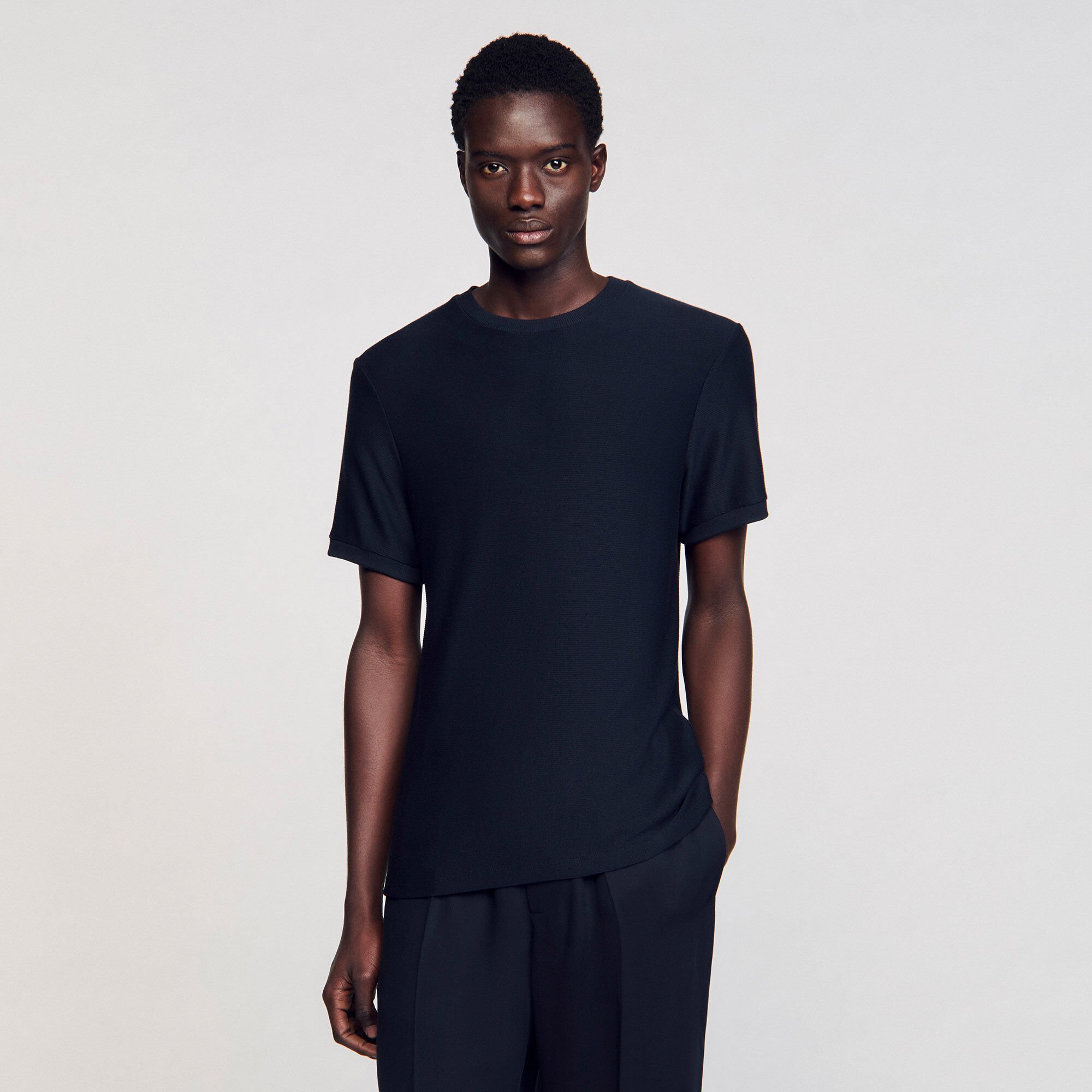 Round neck T-shirt