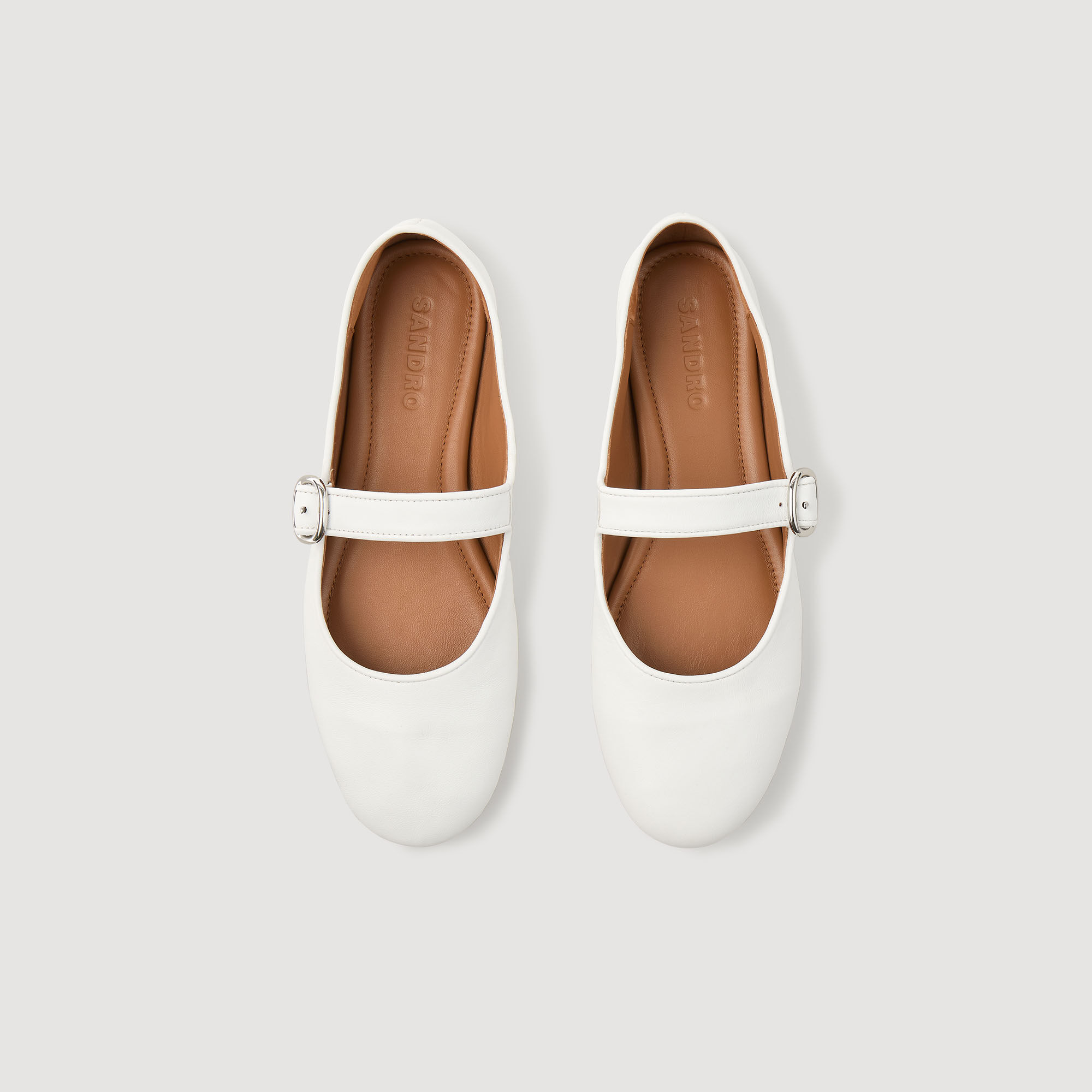 Shiny leather ballet flats