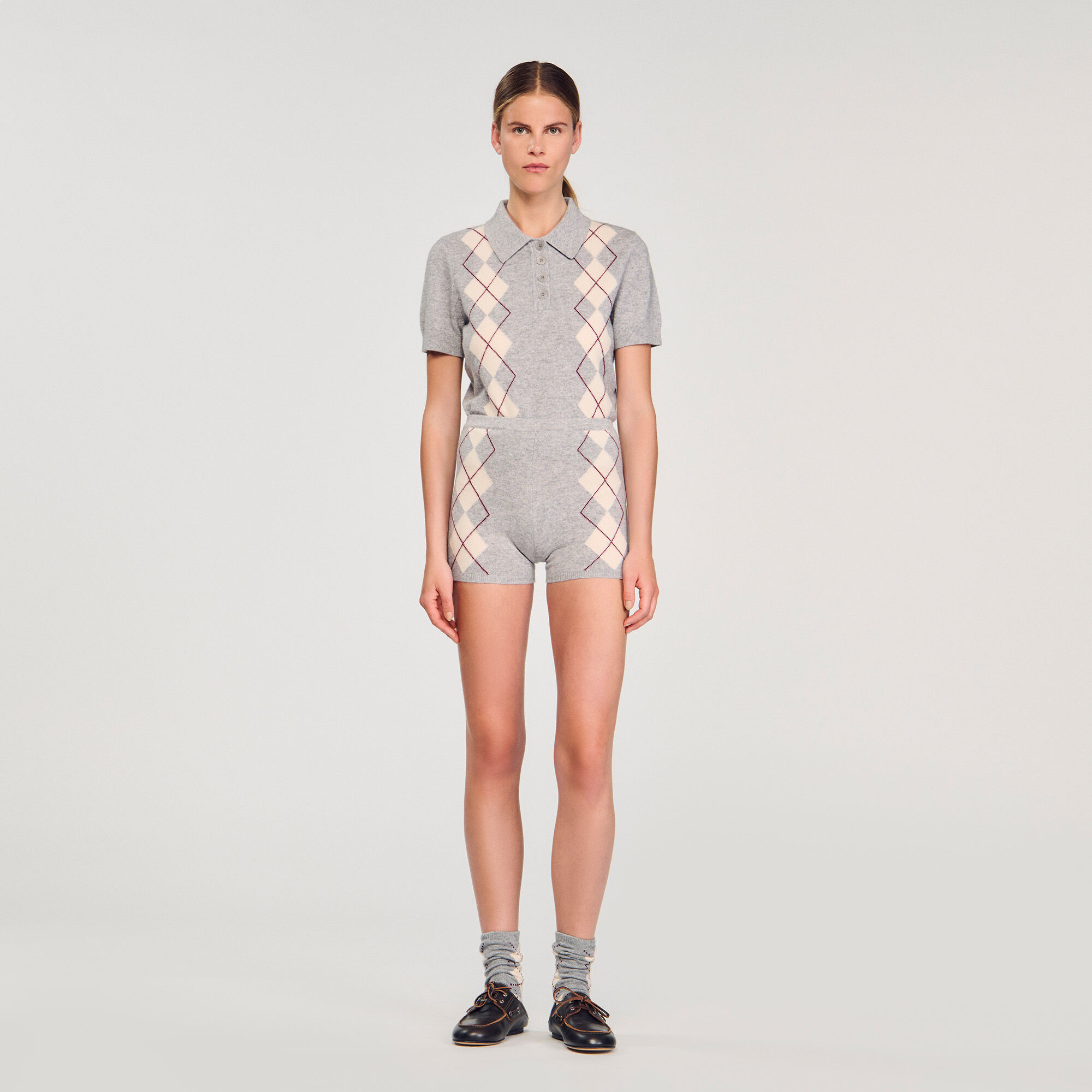 Diamond-pattern knit shorts
