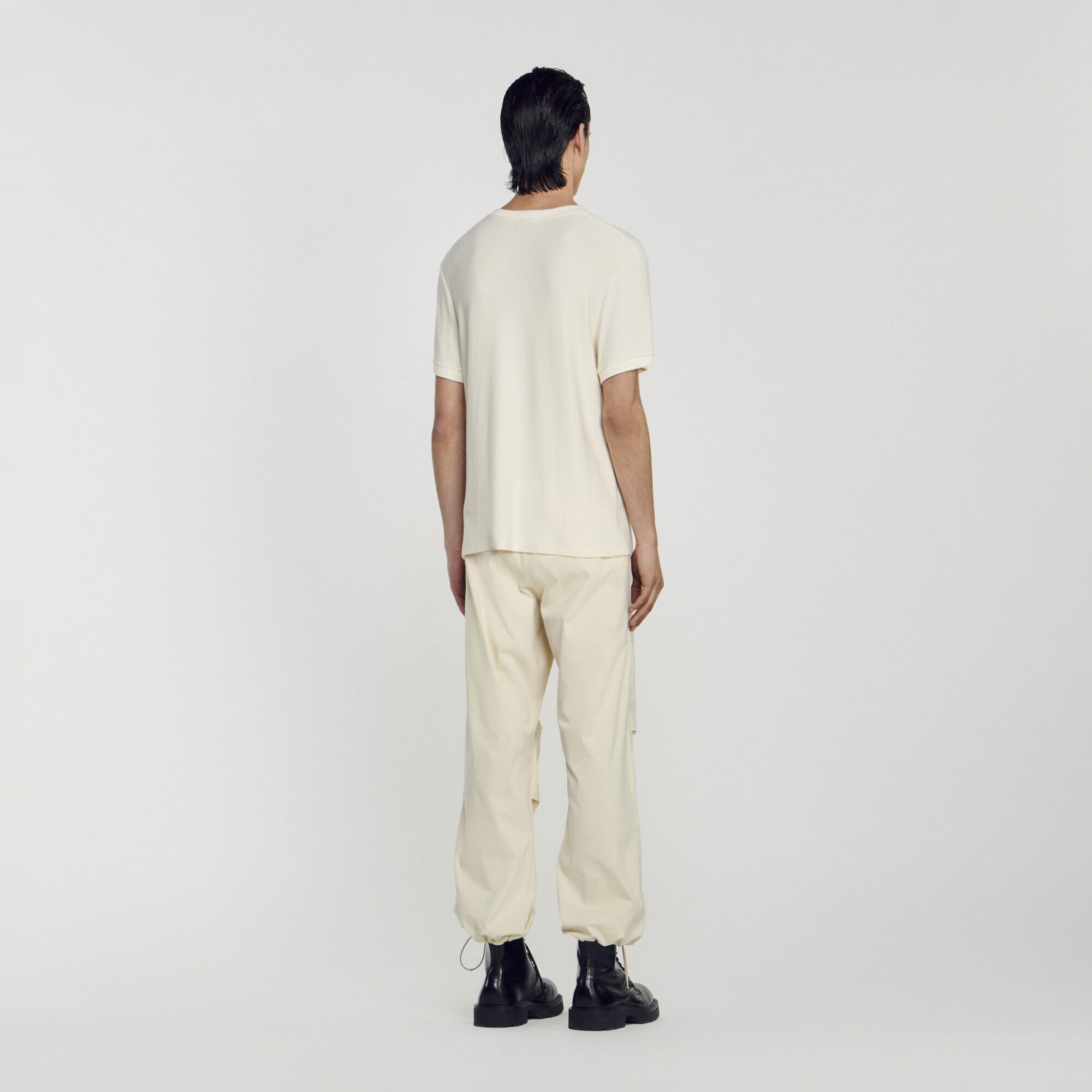Round neck T-shirt