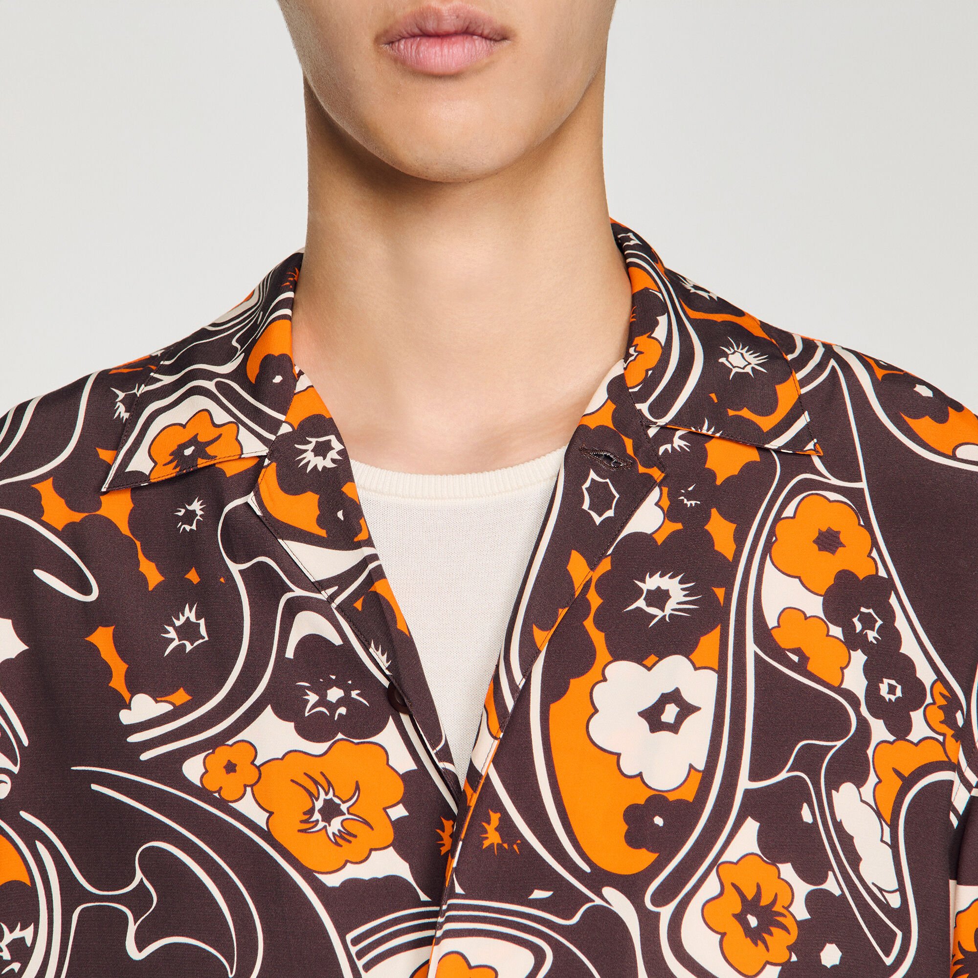 Loose-fit print shark collar shirt