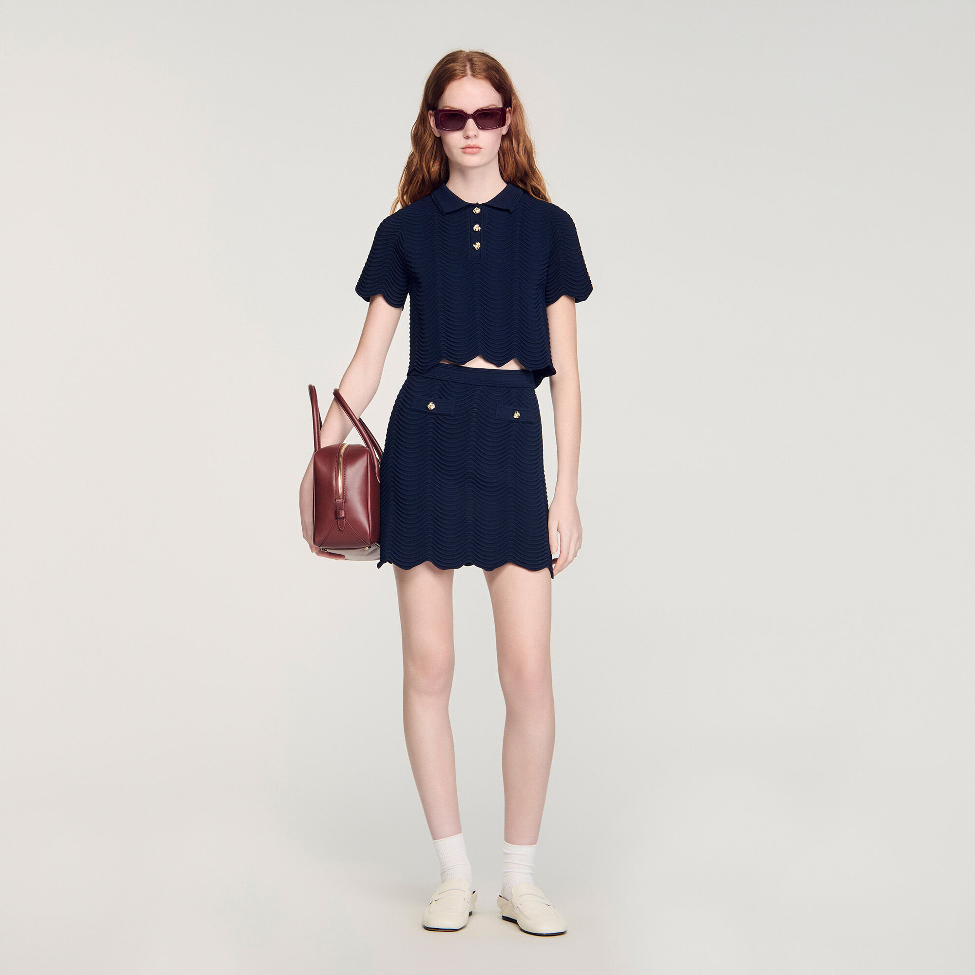 Short knit skirt