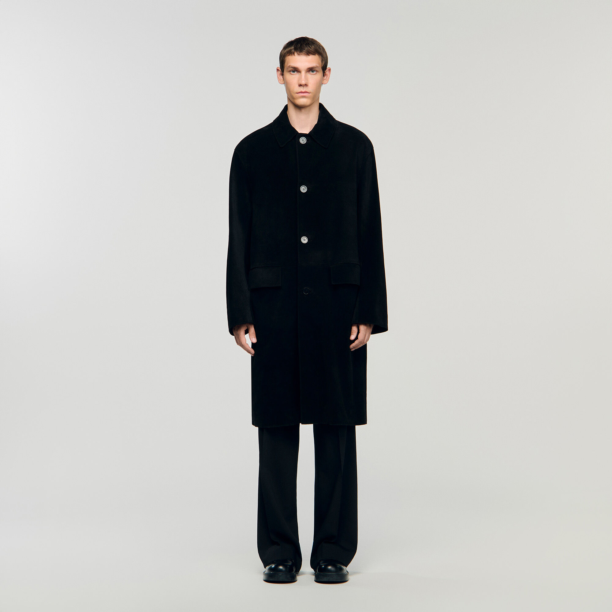 Oversized coat with wing collar