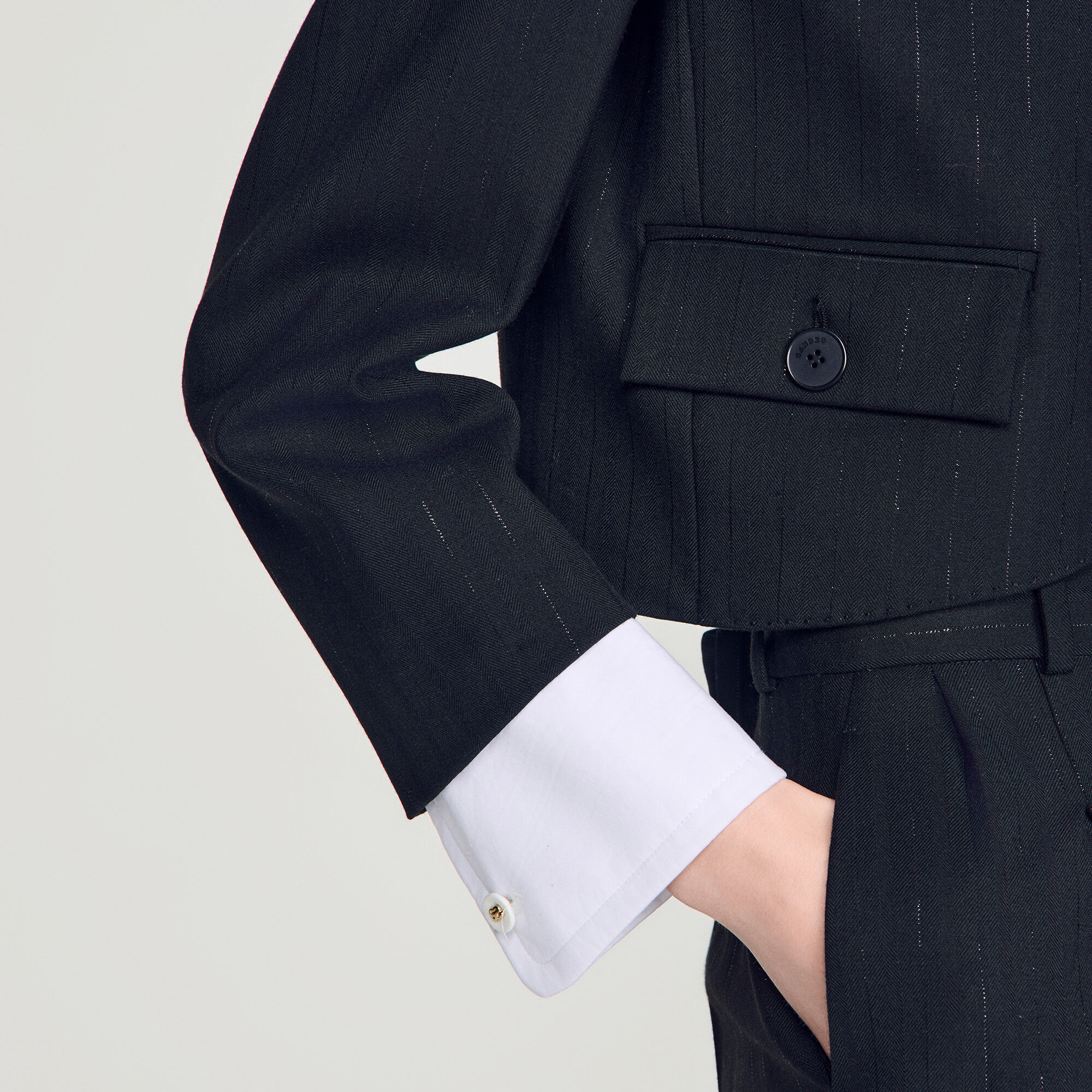 Short jacket with standing collar