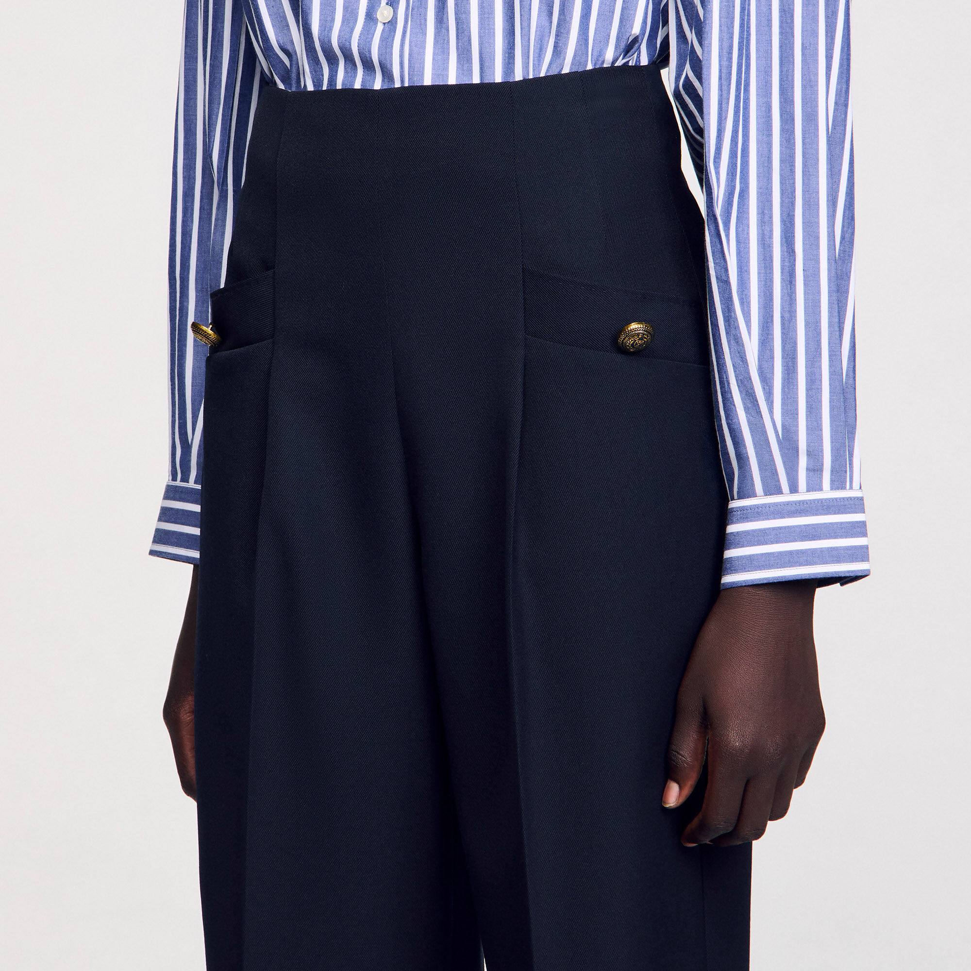 Wide legs trousers