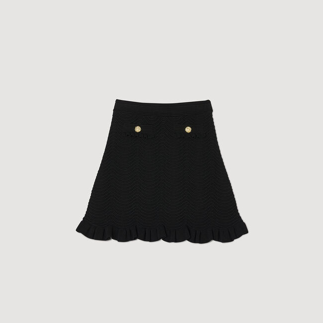 Short knitted skirt