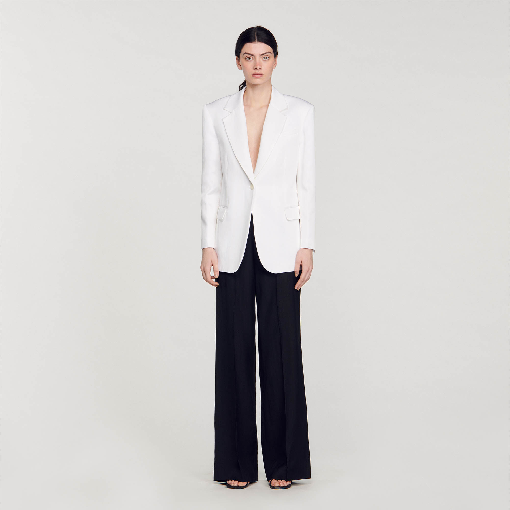 White tailored jacket 2025