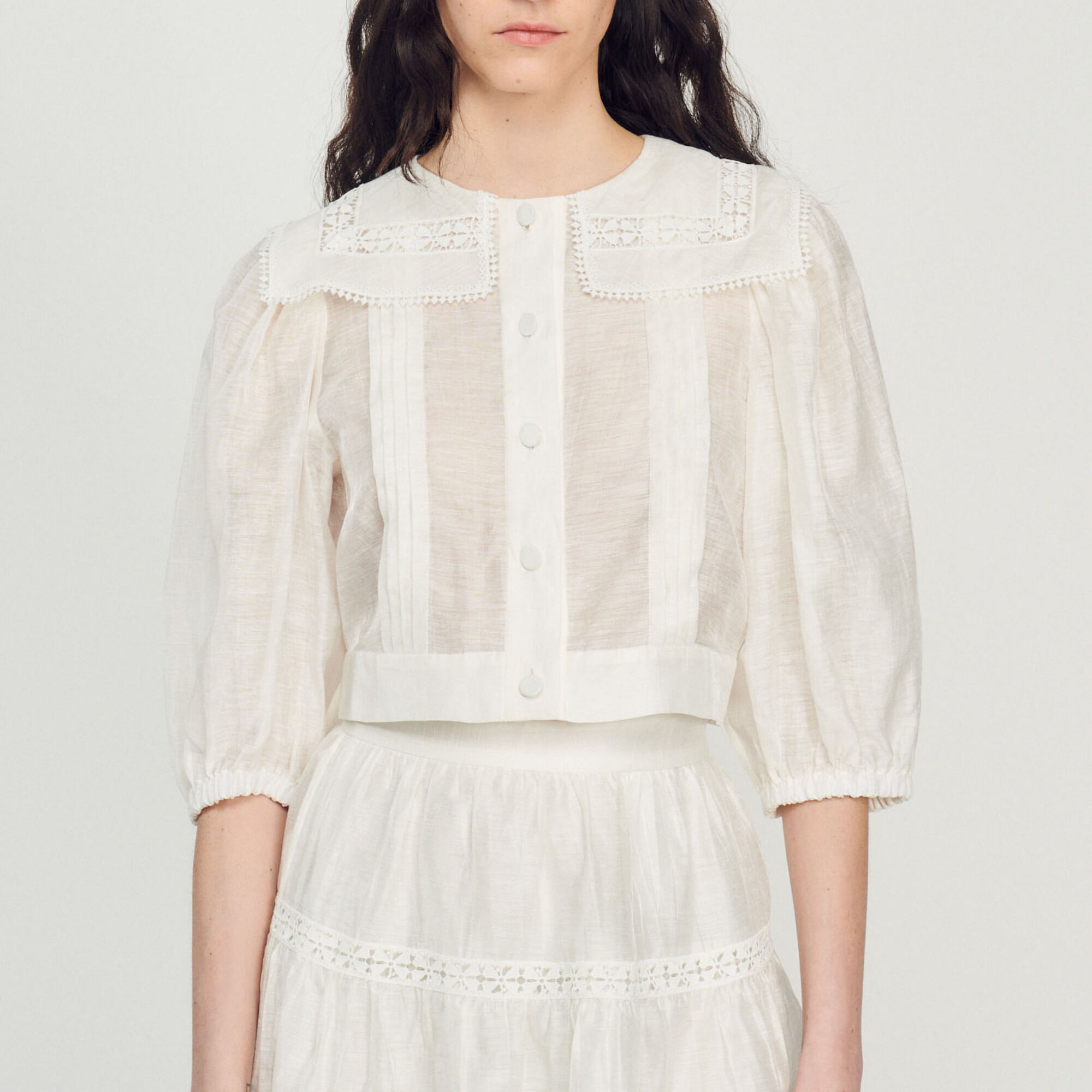 Lace collar shirt