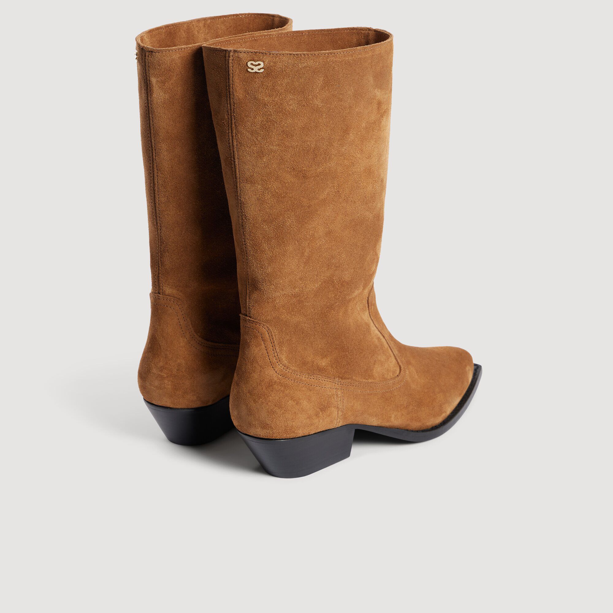 Suede boots