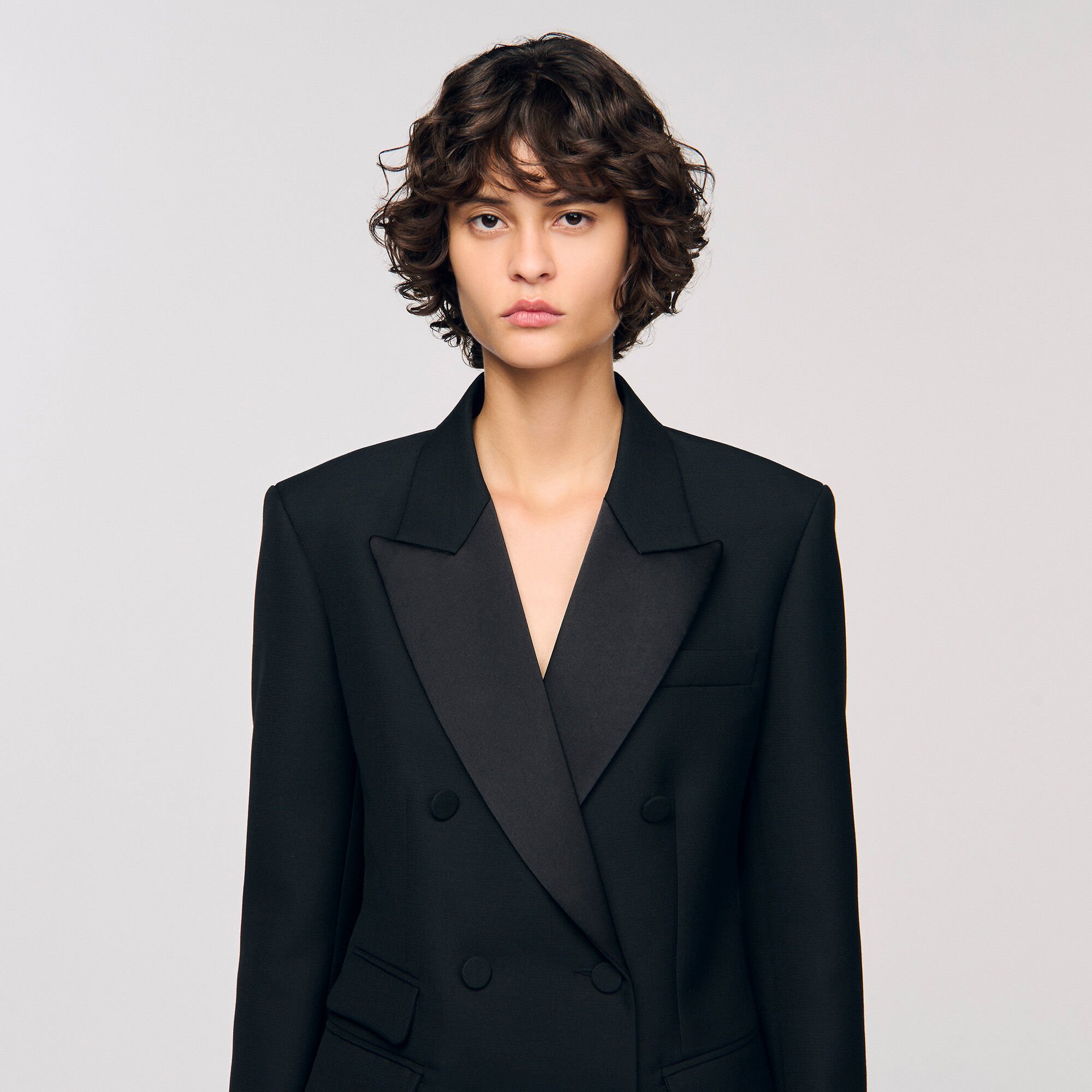 Tuxedo jacket with satin collar