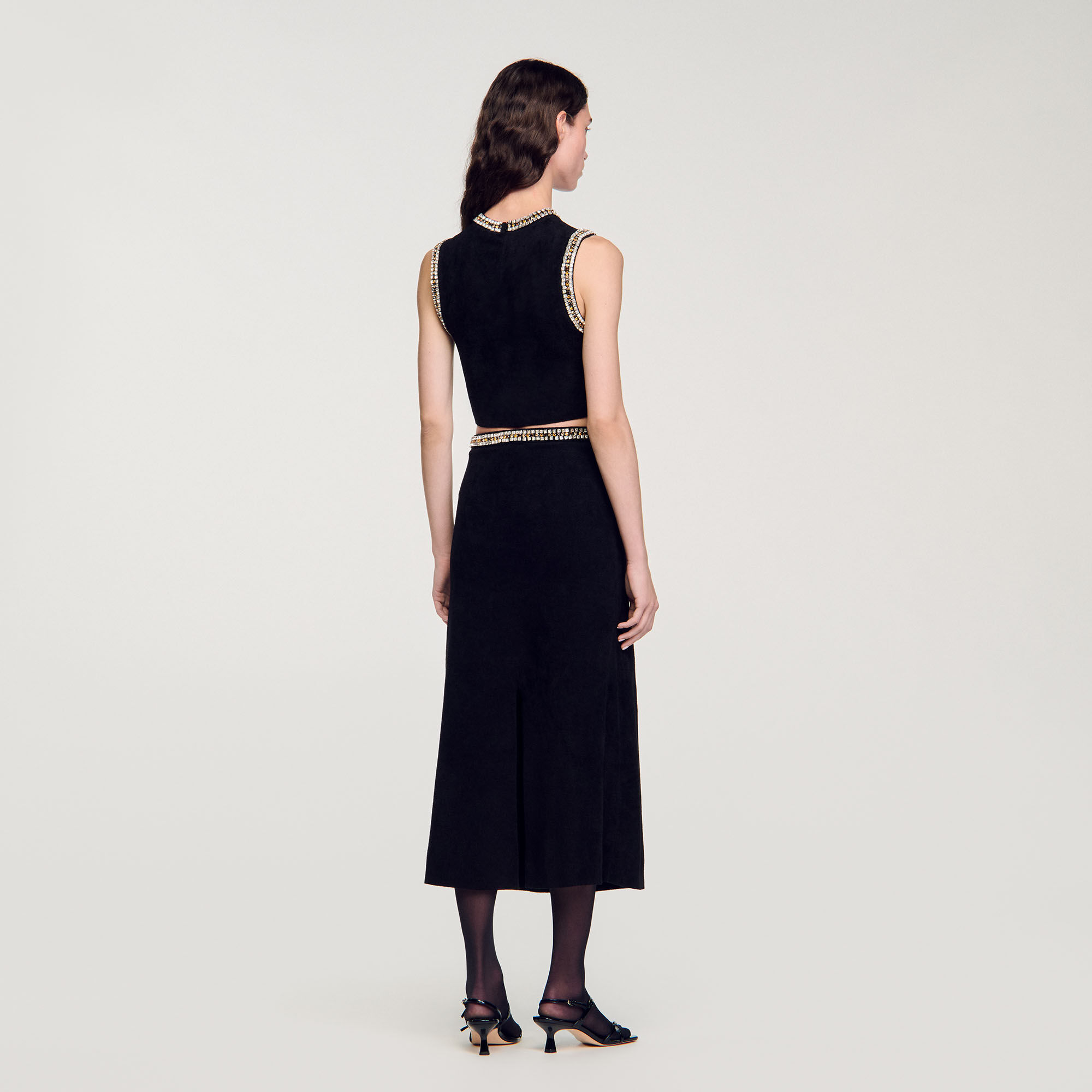 Jewellery-neck knit top