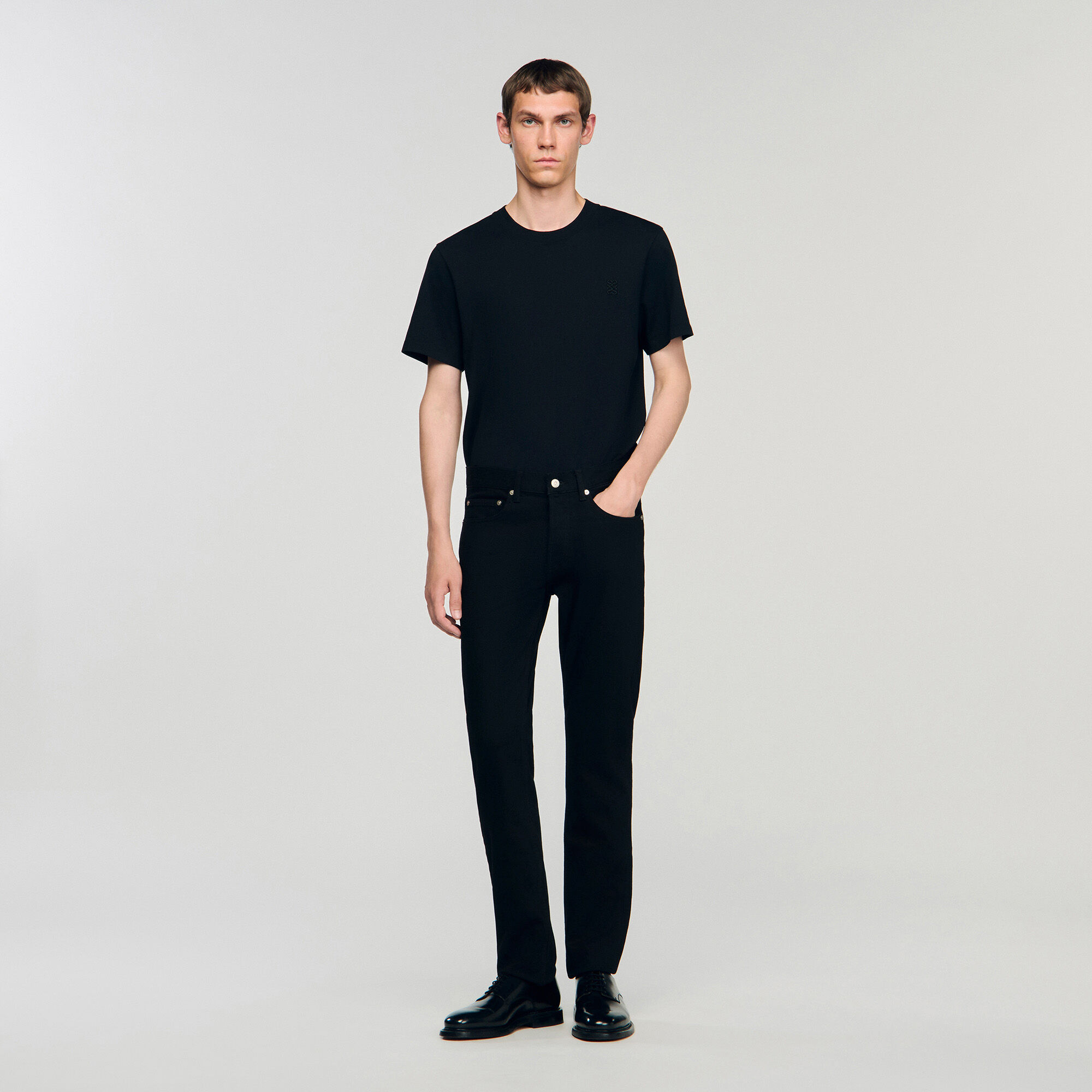 Slim-fit jeans