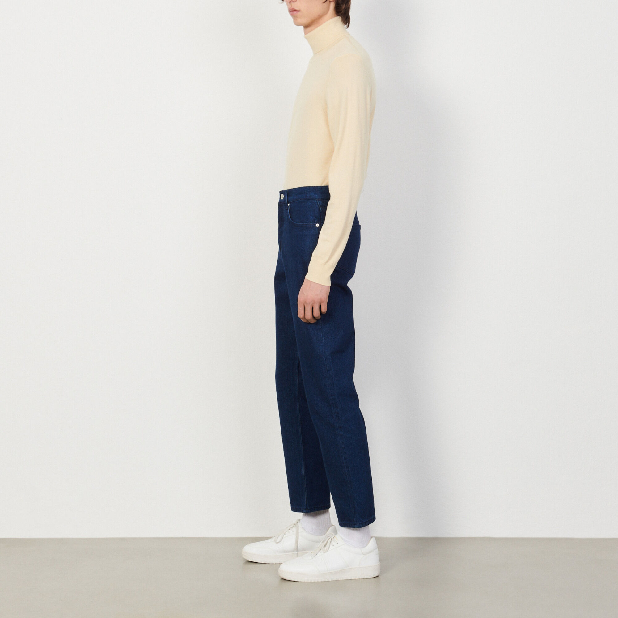 Straight cut jeans