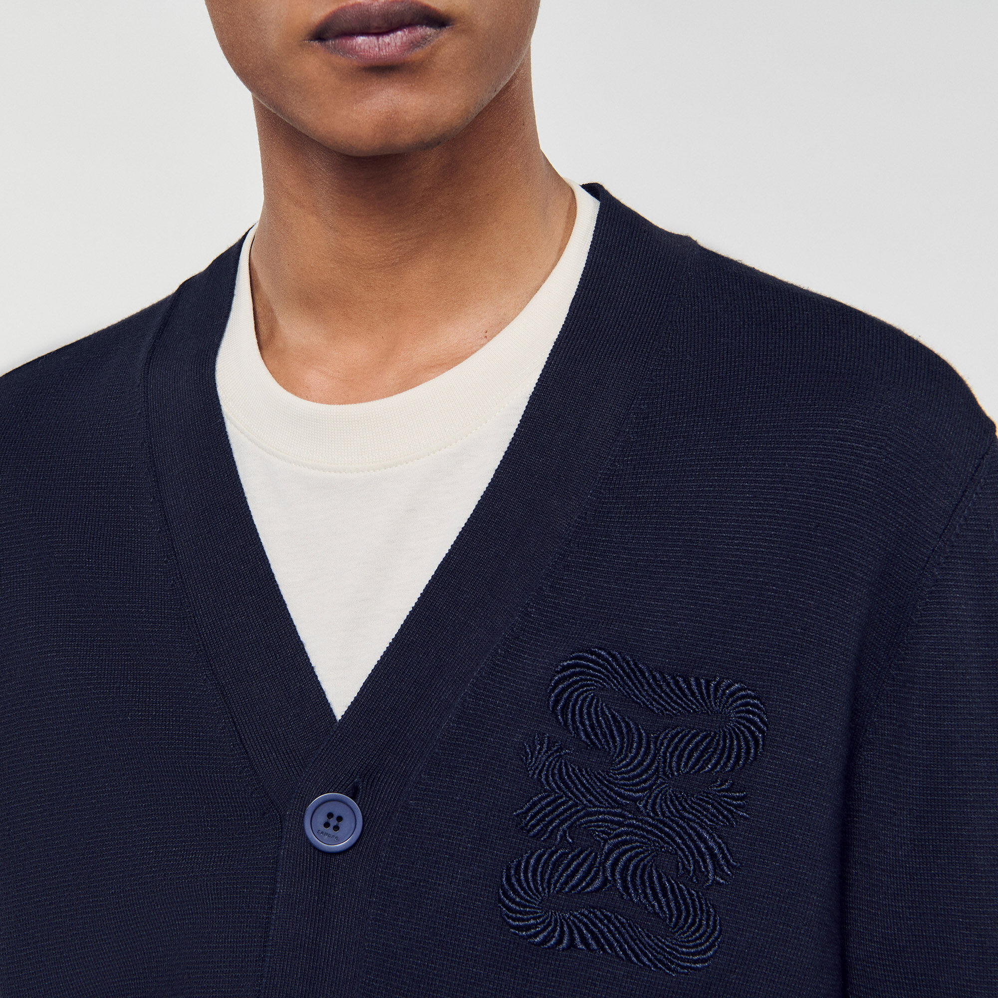 Cardigan with rope embroidery