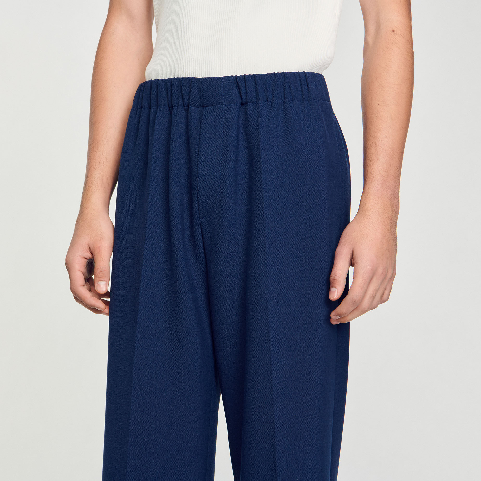Wide-leg trousers