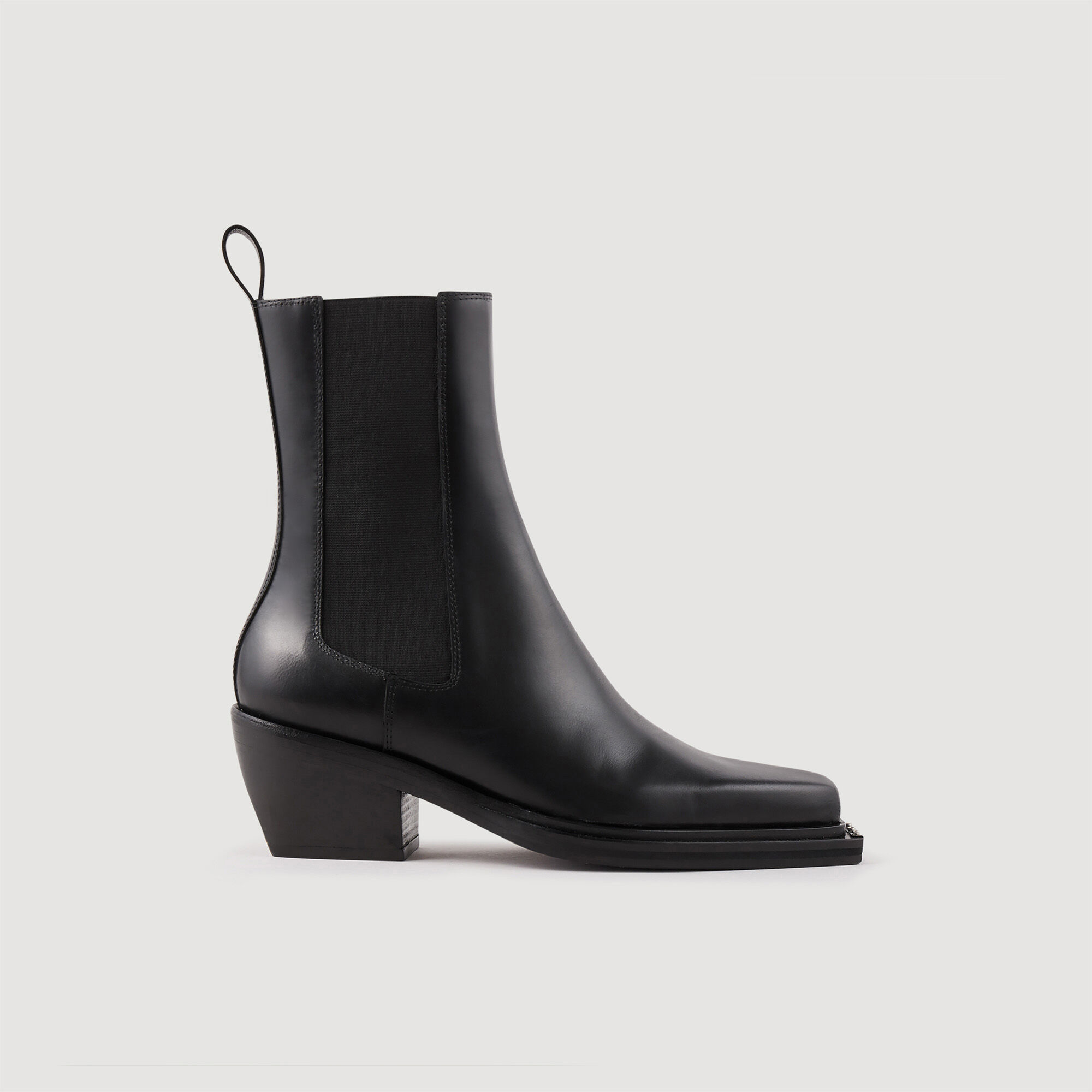 Monty square 2025 toe ankle boots